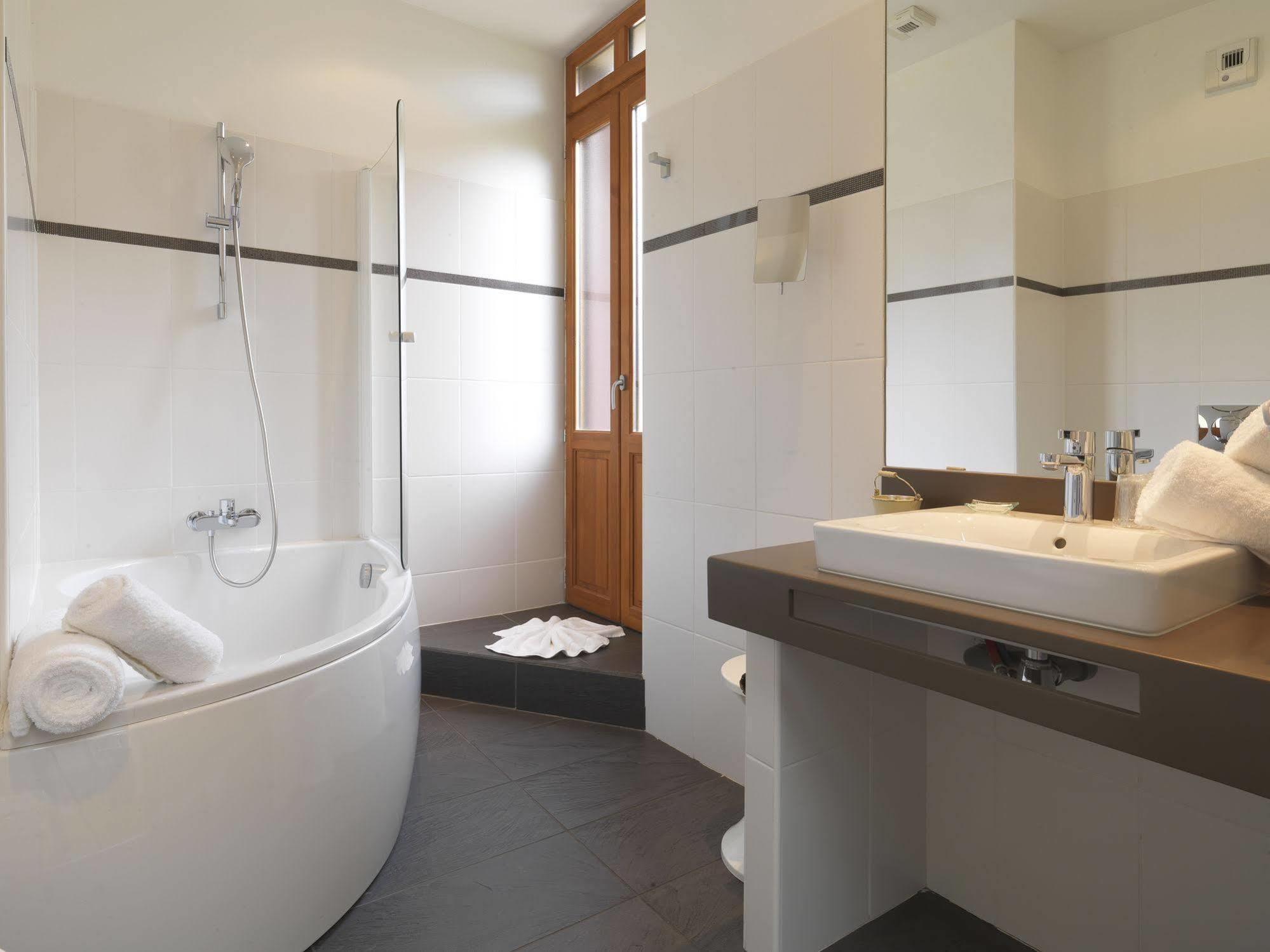Hotel Le Manoir d'Agnès Tarascon-sur-Ariège Esterno foto