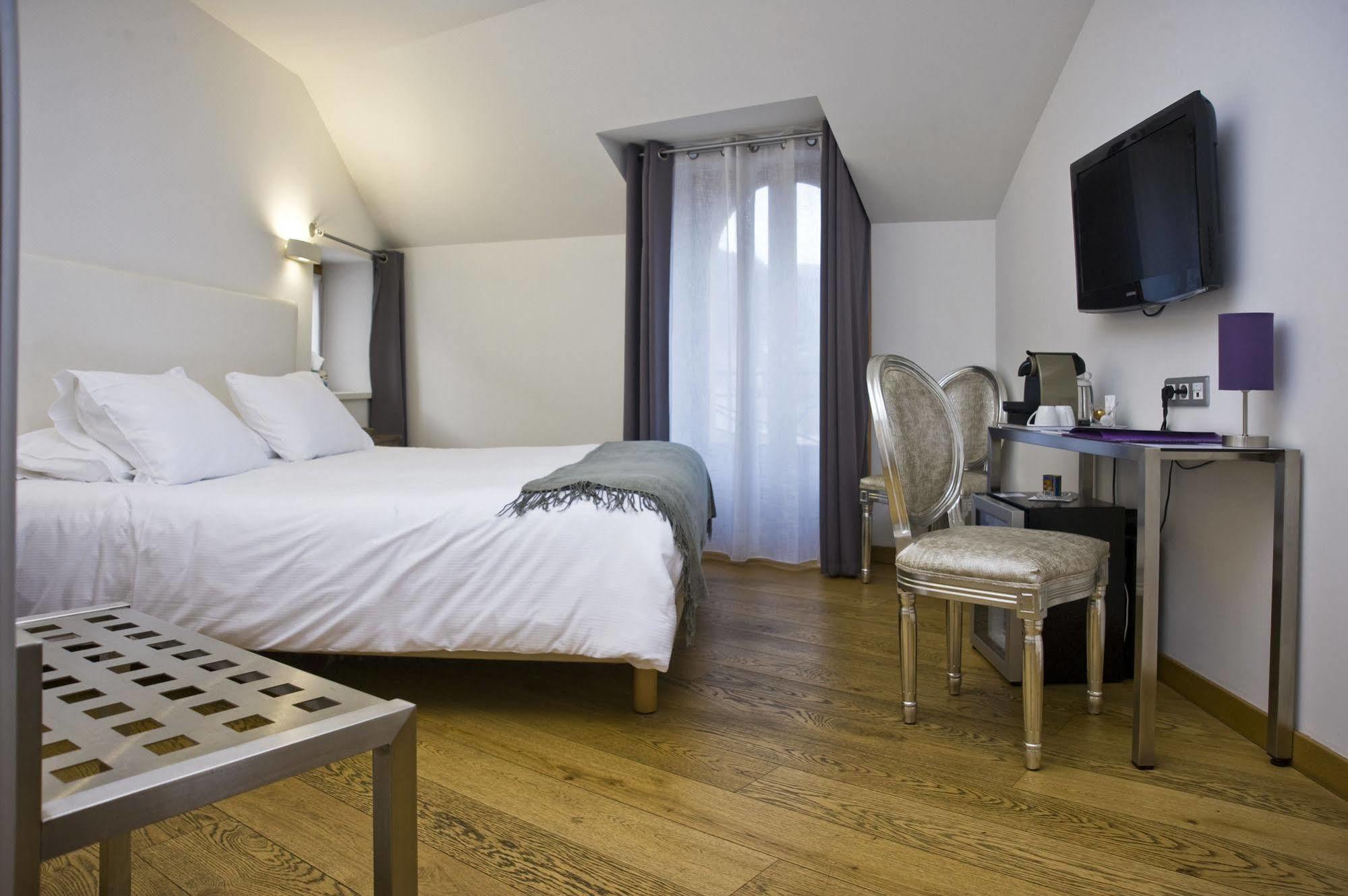 Hotel Le Manoir d'Agnès Tarascon-sur-Ariège Esterno foto